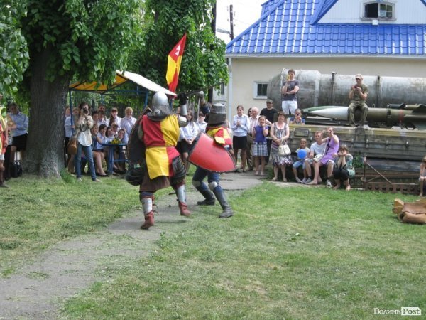 У Луцьку б'ються лицарі. ФОТО
