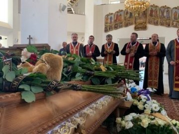 У Дрогобичі поховали шістьох загиблих під час обвалу будинку