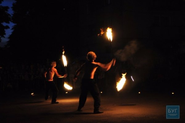 День міста у Володимирі-Волинському закінчився незвичайним фаєр-шоу. ФОТО