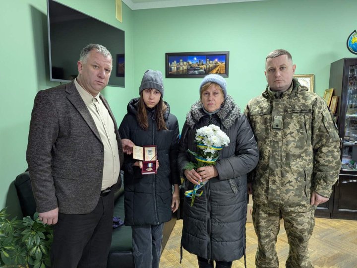 На Волині рідним загиблого воїна вручили його посмертний орден