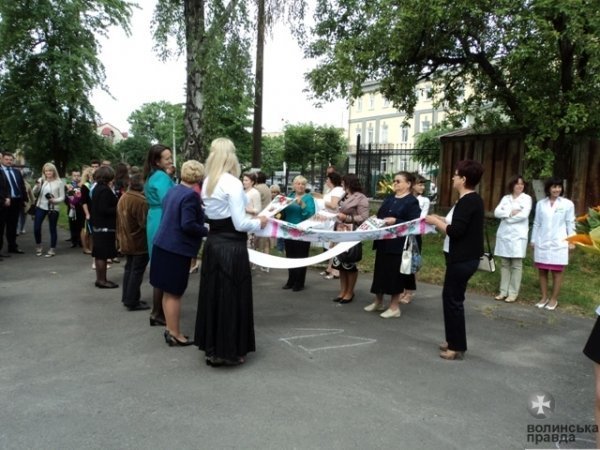 Останній дзвінок у луцькому навчально-реабілітаційному центрі. ФОТО