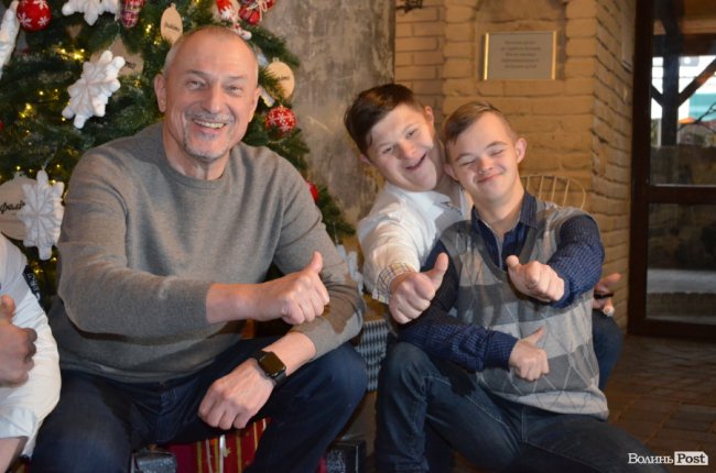 Як Савченко з особливими дітками піцу робив. ФОТО