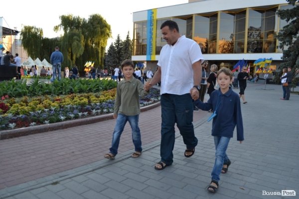 Лучан із Днем міста вітали ФлайzZzа, Мандри і Mad Heads