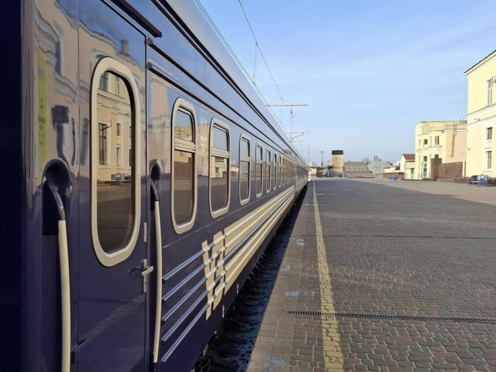 Потяг, що з’єднує Волинь зі східними областями та Закарпаттям, курсуватиме частіше