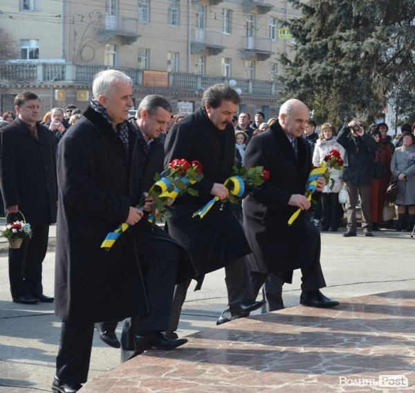 У Луцьку Шевченка вшанували спільним виконанням «Заповіту»