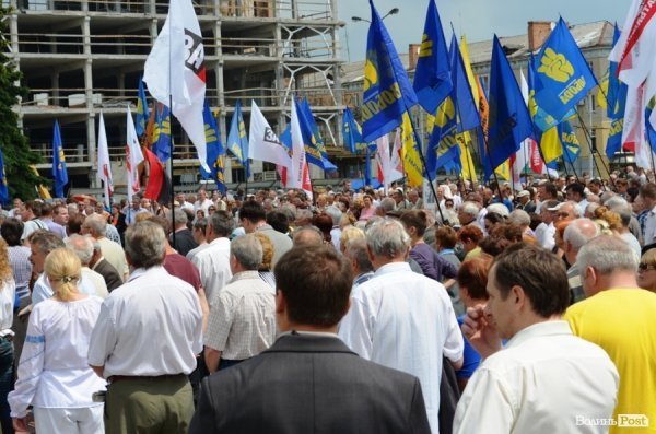 Луцьк вийшов на віче - захищати мову. ФОТО