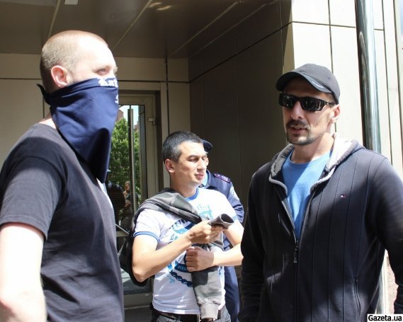 Ультрас домоглися бути на стадіоні під час Кубка. ФОТО. ВІДЕО