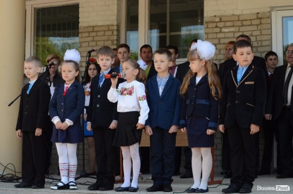 У Луцьку - останній дзвінок для школярів. ФОТО