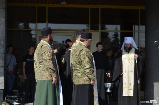 «Був сміливим, добрим і завжди допомагав»: у Луцьку попрощалися з Героєм Юрієм Лавренчуком. ФОТОРЕПОРТАЖ
