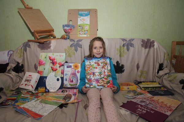 Дочка загиблого Героя отримала подарунки від волонтерів