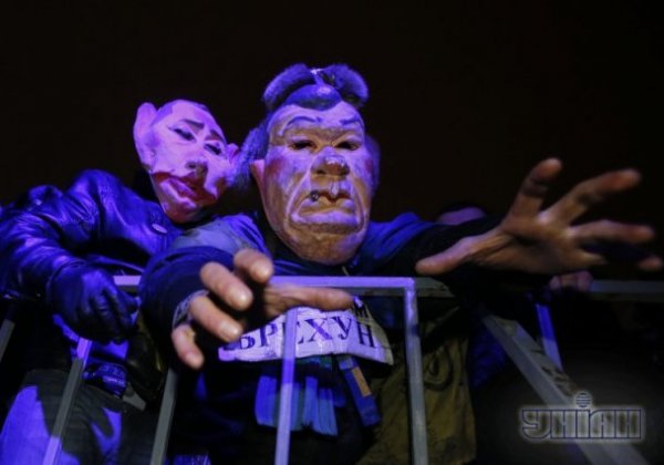 Як зустрічали Новий рік на Майдані у Києві. ФОТО