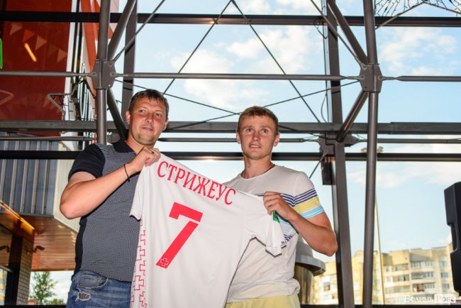 Лучан знайомили з новими гравцями «Волині». ФОТО