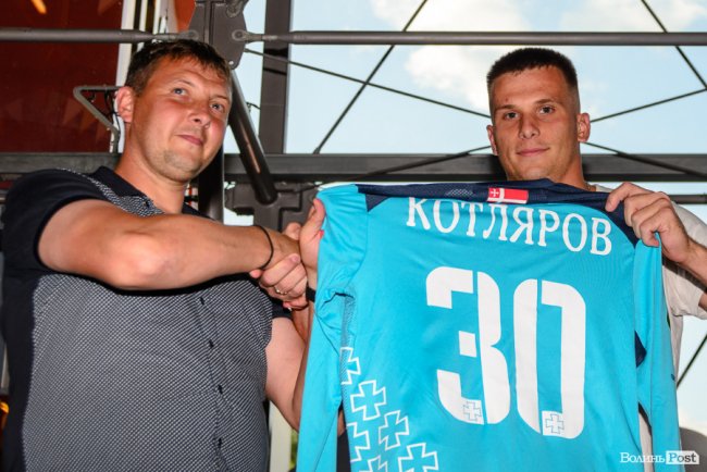 Лучан знайомили з новими гравцями «Волині». ФОТО