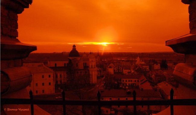 Вечірній Луцьк: фотограф показав красу міста