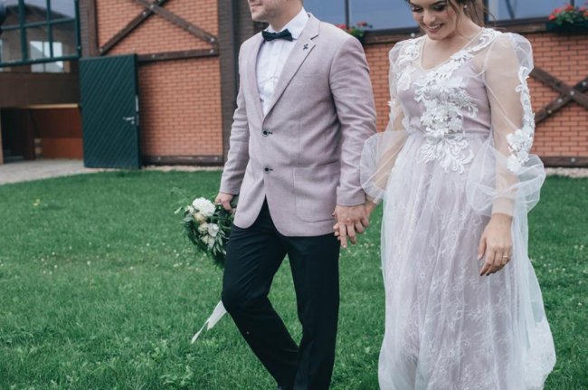 Неймовірно чуттєві знімки з весілля відомої луцької режисерки