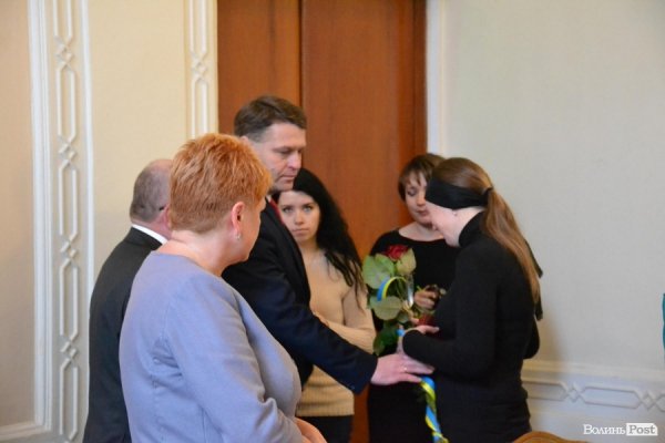 Порошенко нагородив орденом волинянина, що загинув на Сході. ФОТО