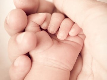  Найбагатодітніша мати України: волинянка за 23 роки народила 22 дітей  	