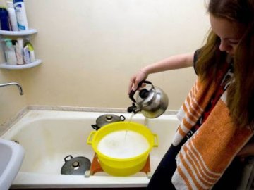 У Луцьку мешканці 13 будинків сидять без гарячої води 