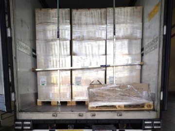 На Волині затримали фуру з електронними сигаретами на 16 мільйонів гривень