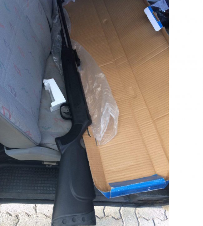 На «Ягодині» зловили українця, який на польських «бляхах» перевозив гвинтівку. ФОТО