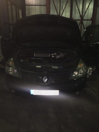 Луцькі прикордонники вилучили авто і контрабандні сигарети