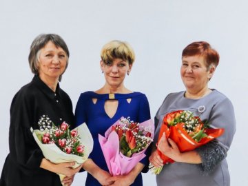 У місті на Волині для жінок-двірників влаштували свято з подарунками. ФОТО