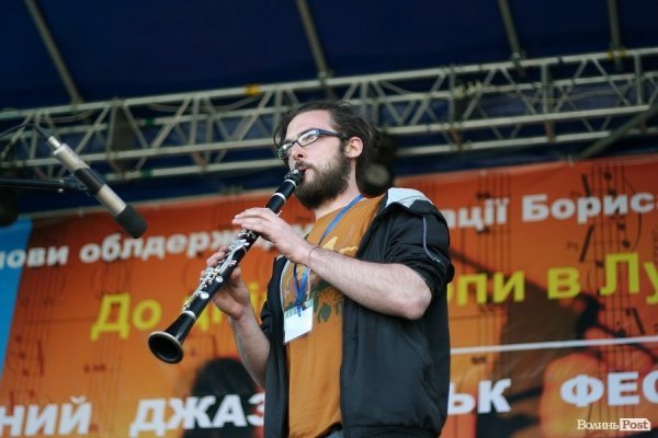 У Луцьку співають джаз до ночі