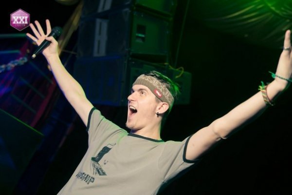 Фотовечірка в луцькому клубі