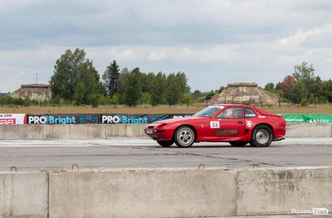 У Луцьку відбулися видовищні авто- і мотогонки. ФОТОРЕПОРТАЖ