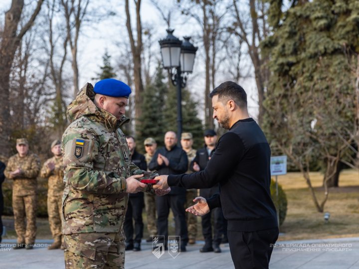 Президент нагородив командира 20 бригади «Любарт» Вадима Крикуна. ФОТО