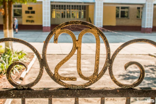 «Хто живе на ЛПЗ, тому у житті везе»: день на луцькому районі контрастів. ФОТО