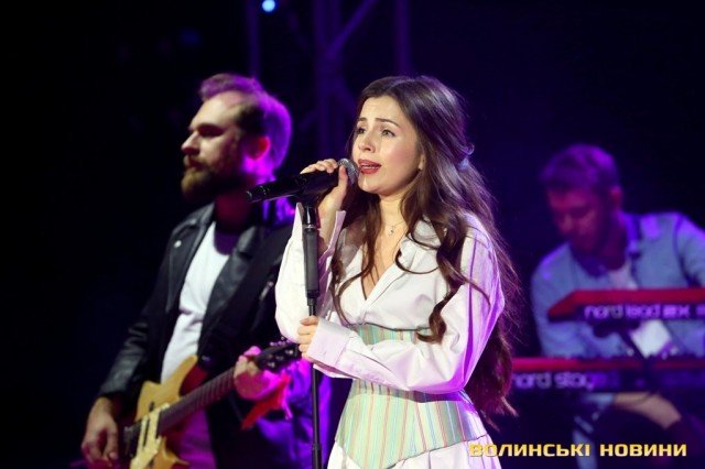 Справжність, тепло та любов: у Луцьку виступила чуттєва Христина Соловій. ФОТО