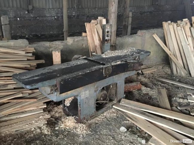 На Волині обшукали підпільні пилорами. ФОТО