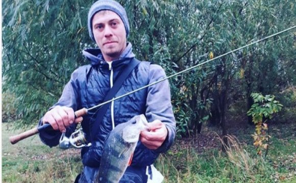 Волинянин спіймав кілограмового окуня. ФОТО