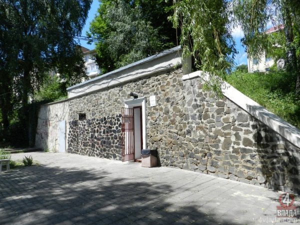 Жахи нашого міста: громадські вбиральні Луцька. ФОТО