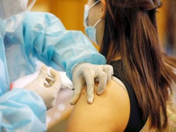 Кабмін скасував самоізоляцію після в'їзду в Україну для низки осіб