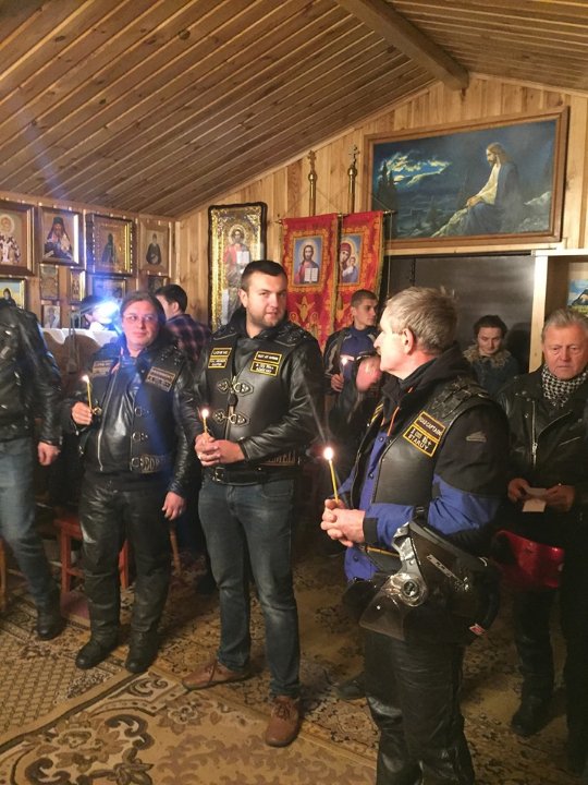 У Луцьку помолилися за загиблих байкерів. ФОТО