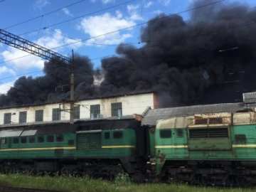 На вокзалі у Львові – масштабна пожежа. ФОТО. ВІДЕО