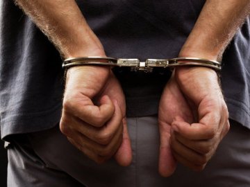 У Луцьку на дитячому майданчику затримали п'яного «неадеквата»