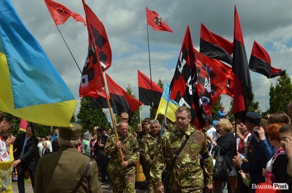 Рівненські побратими білоруса Михайла Жизневського, який одним із перших загинув на Майдані у Києві