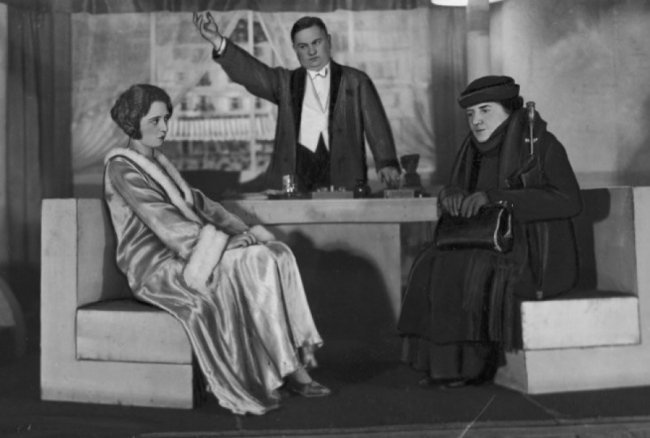 Актори луцького театру майже століття тому. РЕТРОФОТО