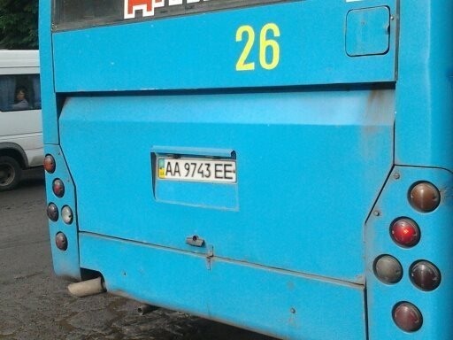 У Луцьку диміла маршрутка з пасажирами. ФОТО 