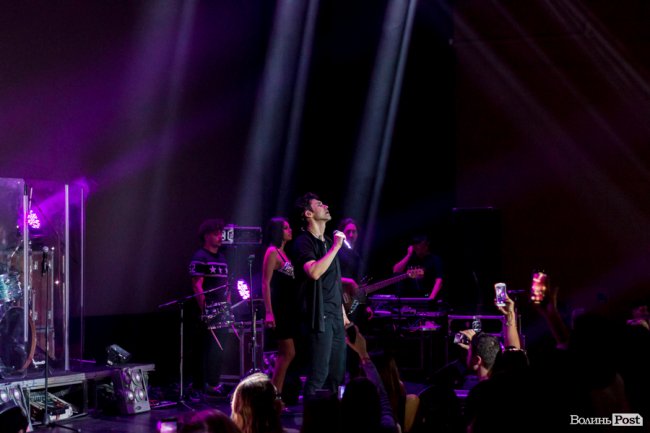 Шквал емоцій та запальна музика: як у Луцьку виступав Dan Balan. ФОТО