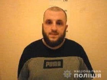 Розшукують обвинуваченого у злочині жителя Любешівського району 