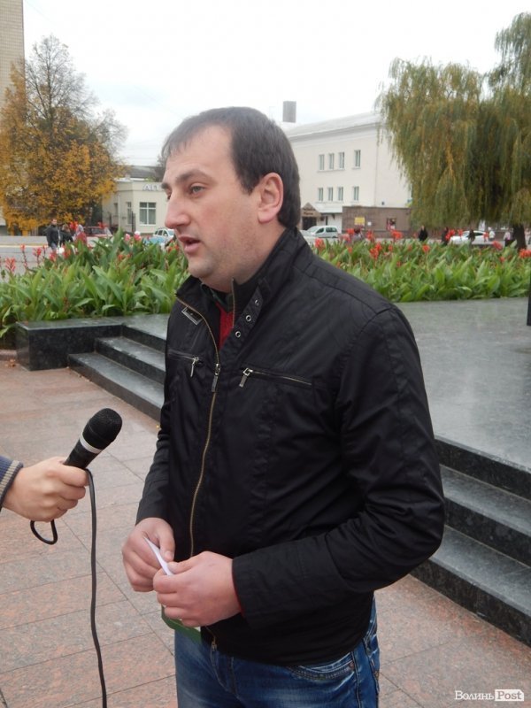 На Театральному майдані Луцька встановили безплатний wi-fi. ФОТО