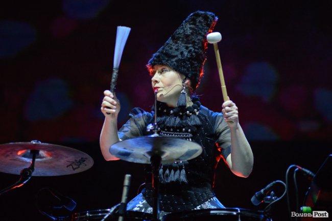 Гурт «ДахаБраха» влаштував видовищне шоу у Луцьку. ФОТОРЕПОРТАЖ 