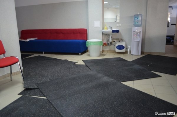 У Луцьку затопило спортзал в елітному житловому комплексі. ФОТО