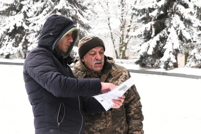 У Луцьку на меморіалі зрізують дерева. ФОТО