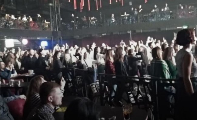 У Львові поліція зупинила концерт гурту «Бумбокс»