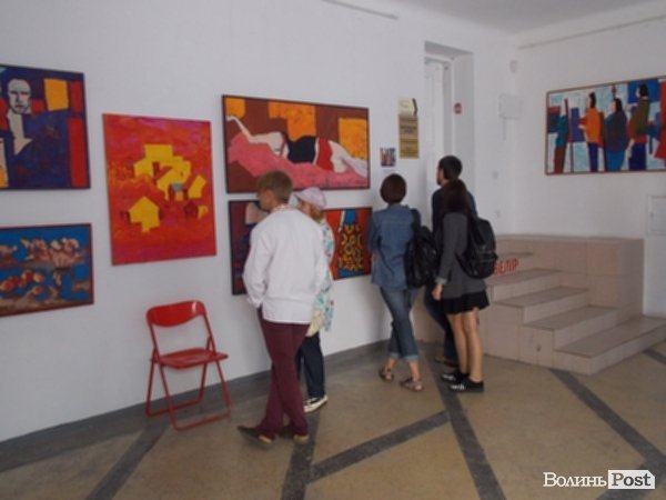 У Луцьку відкрилася виставка художника Артема Лук’янчука. ФОТО